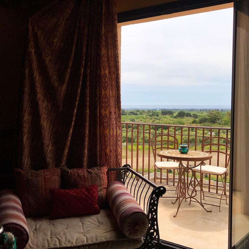 Termes Montbrio Hotel & Spa Montbrió del Camp Екстериор снимка