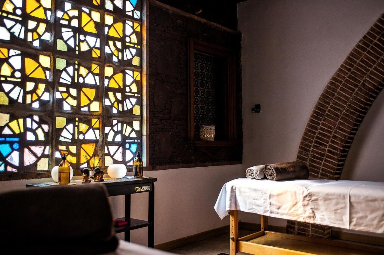 Termes Montbrio Hotel & Spa Montbrió del Camp Екстериор снимка