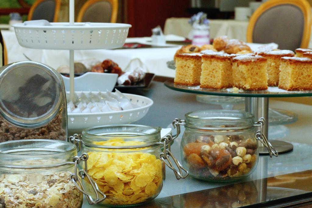 Termes Montbrio Hotel & Spa Montbrió del Camp Екстериор снимка