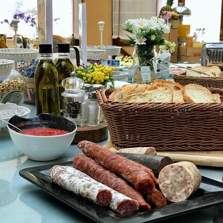 Termes Montbrio Hotel & Spa Montbrió del Camp Екстериор снимка