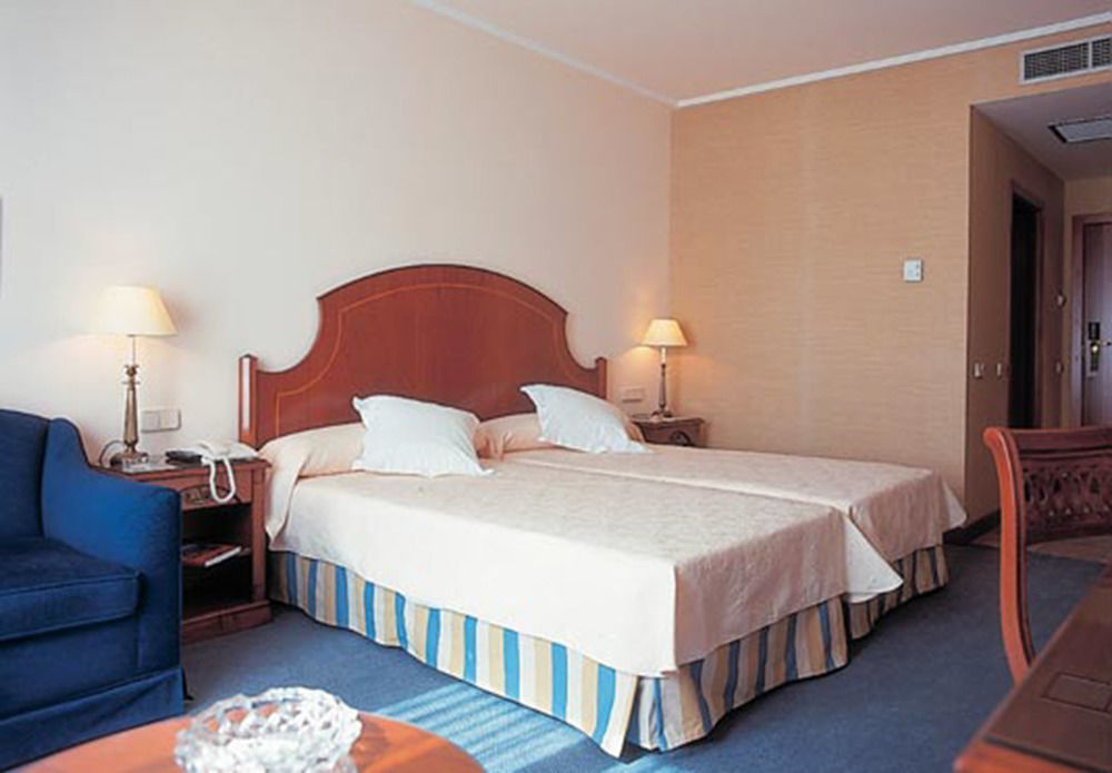 Termes Montbrio Hotel & Spa Montbrió del Camp Стая снимка