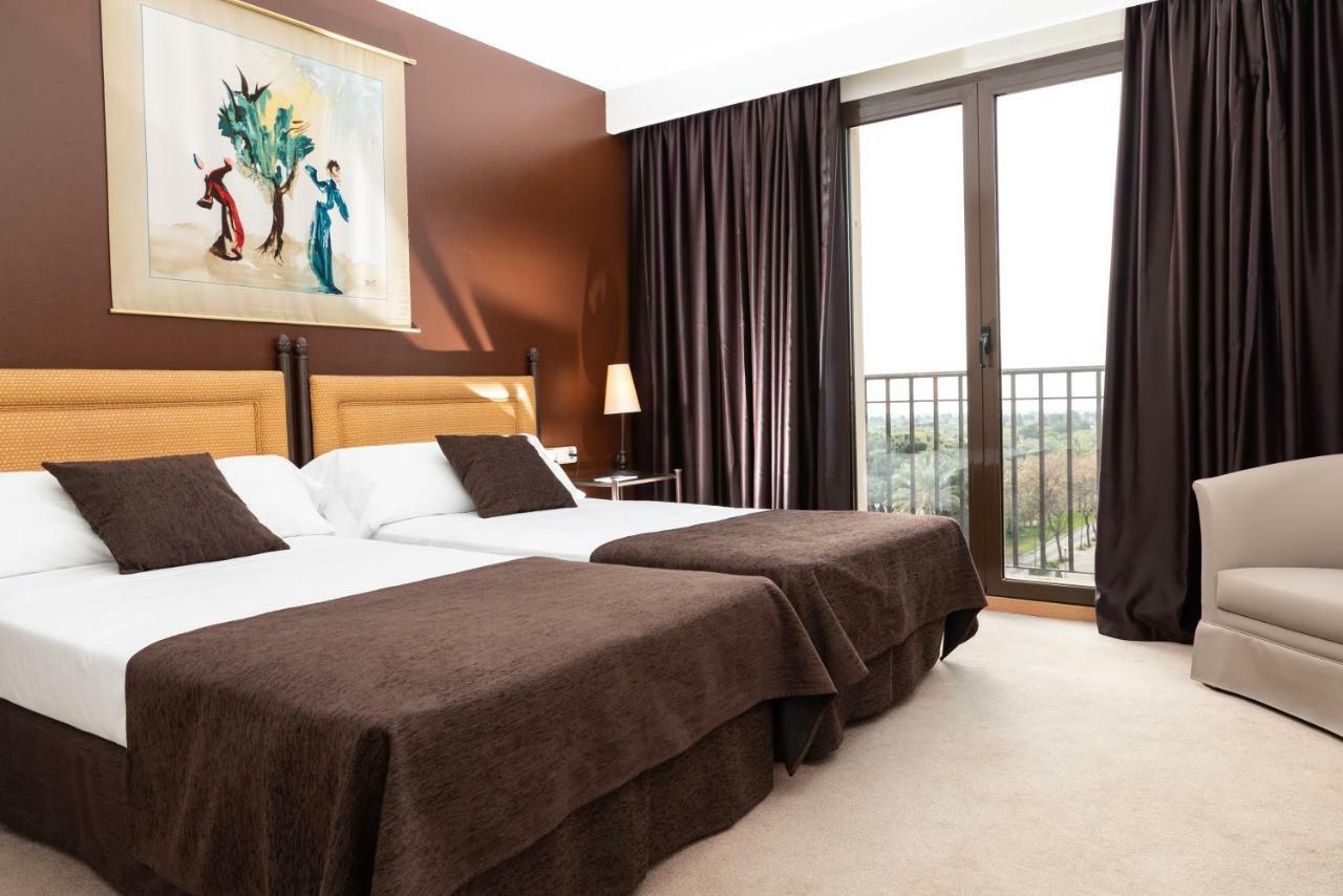 Termes Montbrio Hotel & Spa Montbrió del Camp Екстериор снимка