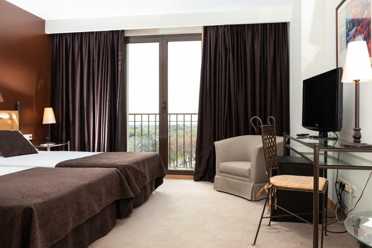 Termes Montbrio Hotel & Spa Montbrió del Camp Екстериор снимка