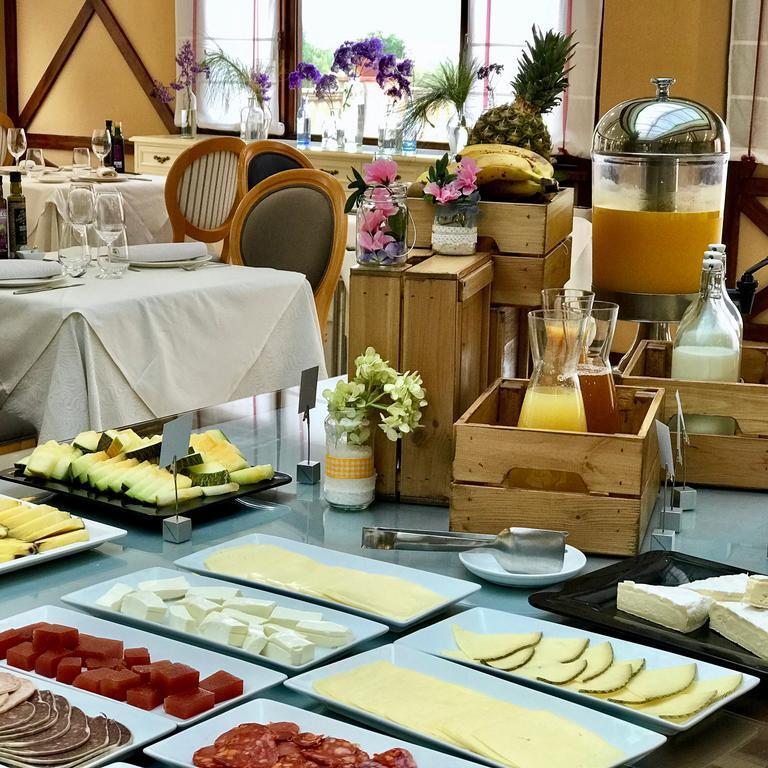 Termes Montbrio Hotel & Spa Montbrió del Camp Екстериор снимка