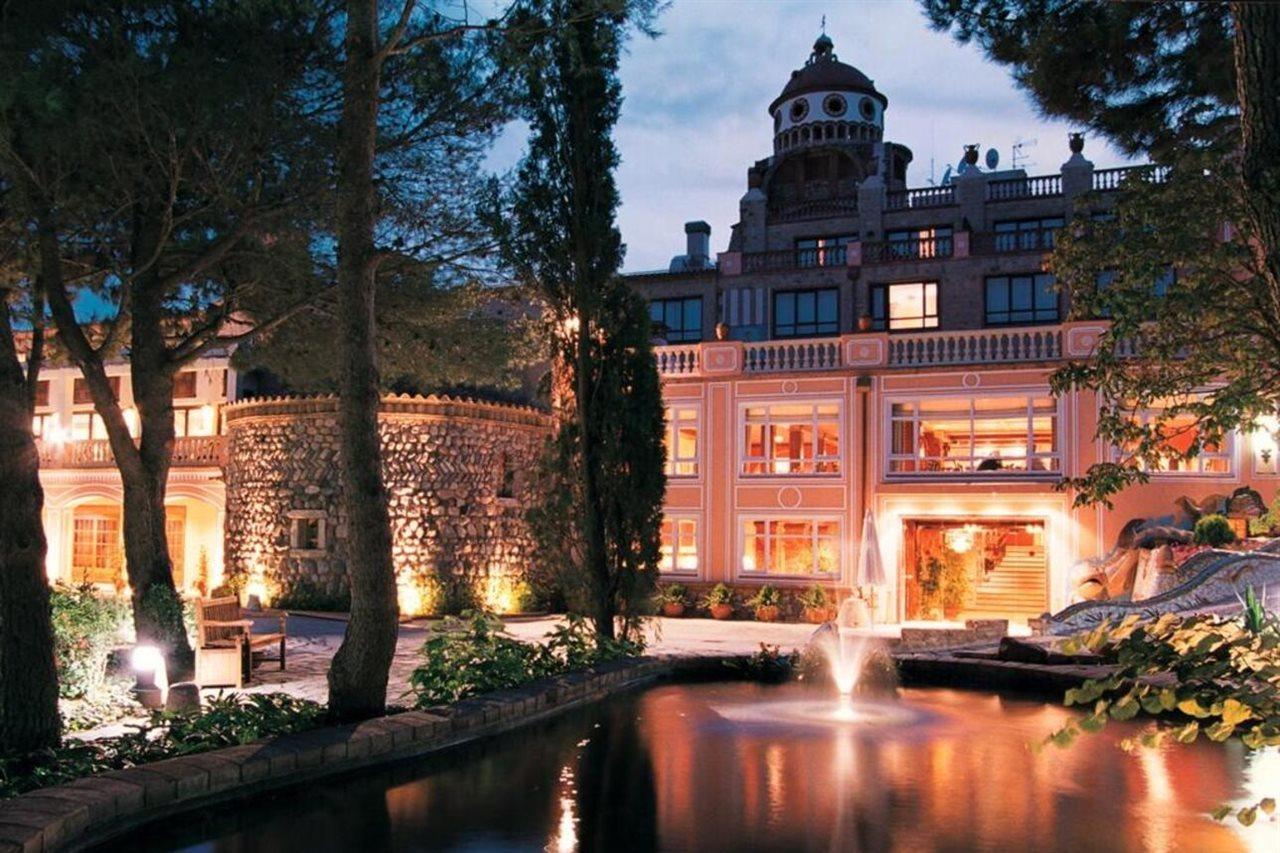 Termes Montbrio Hotel & Spa Montbrió del Camp Екстериор снимка