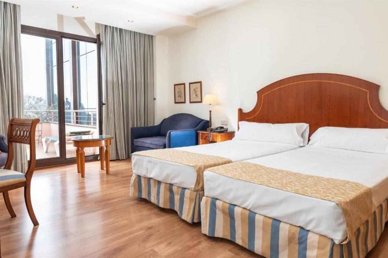 Termes Montbrio Hotel & Spa Montbrió del Camp Екстериор снимка