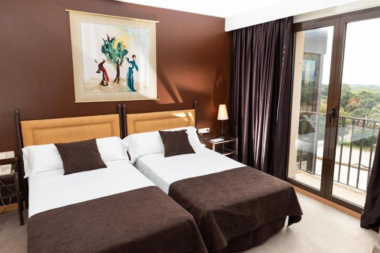Termes Montbrio Hotel & Spa Montbrió del Camp Екстериор снимка